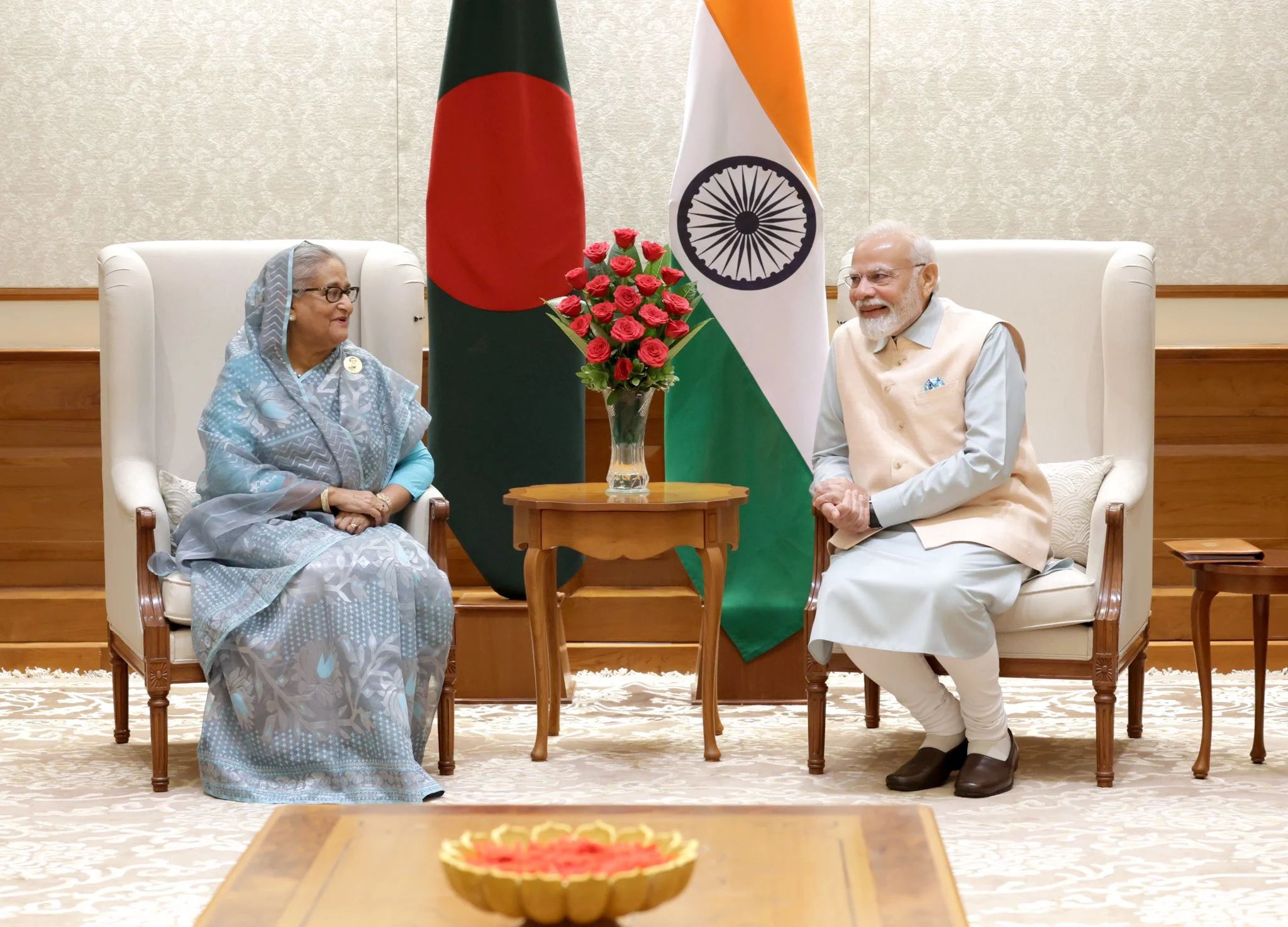 印度总理莫迪与孟加拉国总理哈西娜。